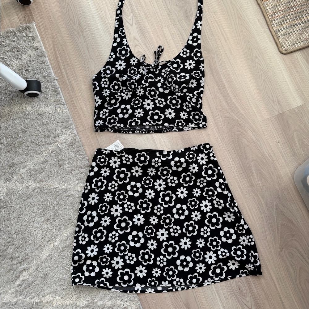 Hollister Black & White Floral Crop Top and Matching Skirt Set